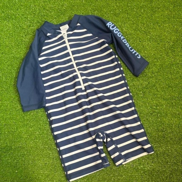 RuffleButts Baby Boys‎ Size 6-12m Swimsuit Rashguard Long Sleeve Zip UPF - Picture 1 of 3